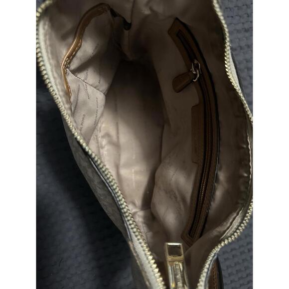 Michael Kors Authentic Cream Leather Shoulder Bag Purse Handbag - Picture 6 of 9